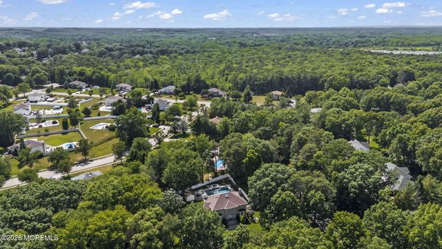 58 Jeanine Court, Manalapan, NJ 07726