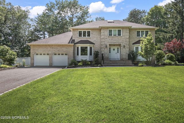 58 Jeanine Court, Manalapan, NJ 07726