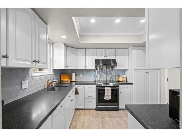 13872 E Linvale Pl, Aurora, CO 80014