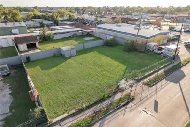 7811 Hammerly Blvd, Houston, TX 77055