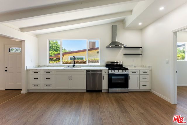 14916 Ryan Street, Los Angeles, CA 91342