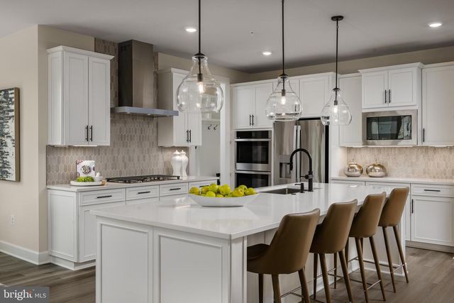 137 COLLINGTON PL, Laurel, MD 20708