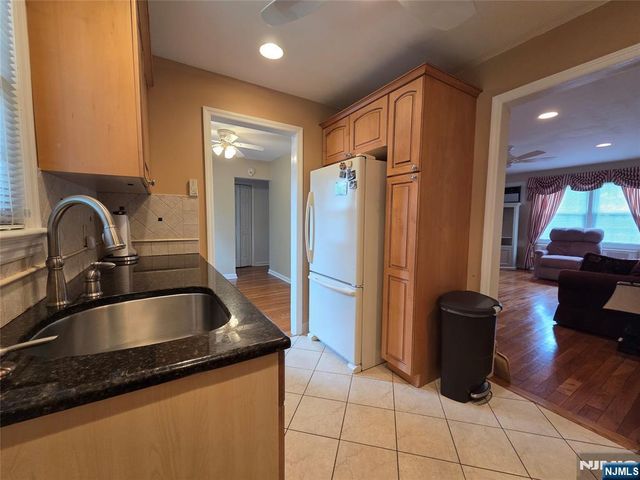 18A Elmwood Court 18A, Elmwood Park, NJ 07407