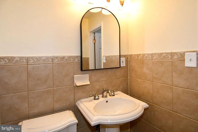 1904 9TH ST NW, Washington, DC 20001