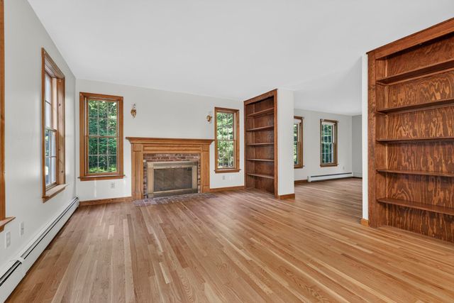 16 Ashlee Drive, Peterborough, NH 03458