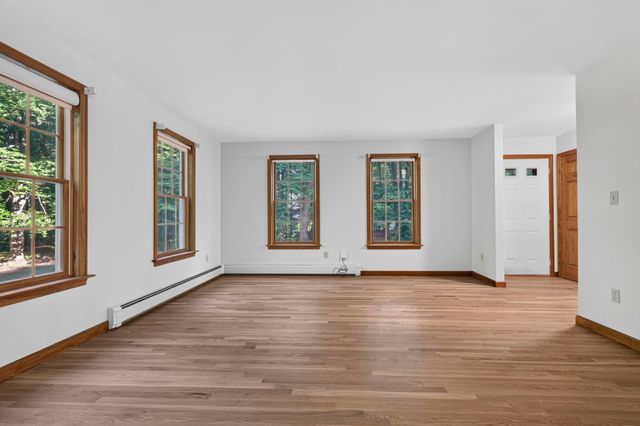 16 Ashlee Drive, Peterborough, NH 03458