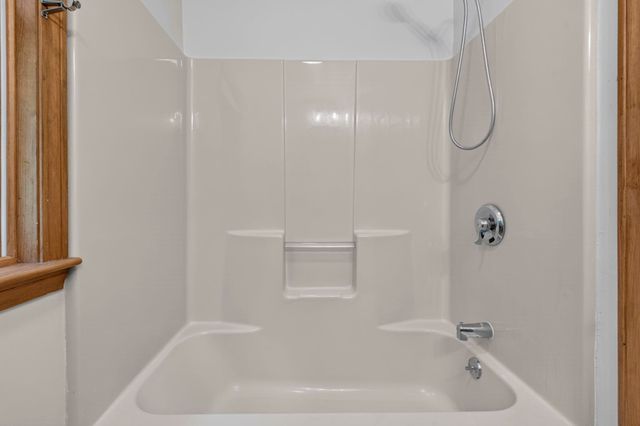 16 Ashlee Drive, Peterborough, NH 03458