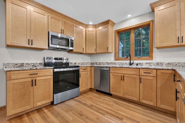 16 Ashlee Drive, Peterborough, NH 03458