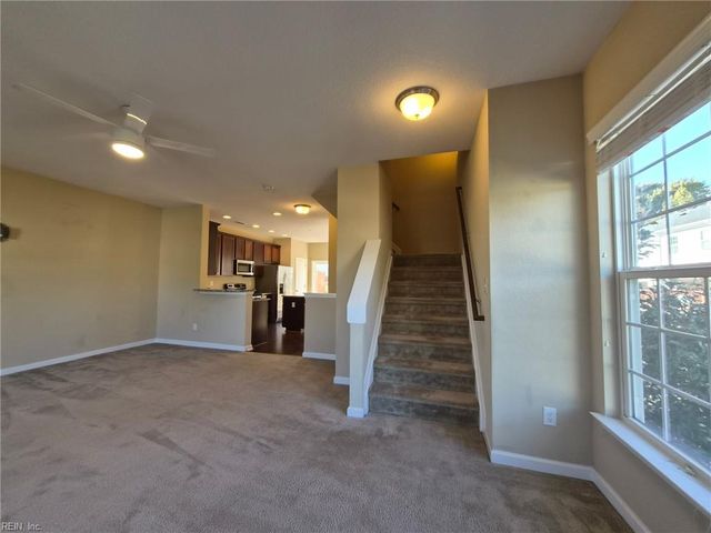 279 Tigerlilly Dr Unit 147, Portsmouth, VA 23701
