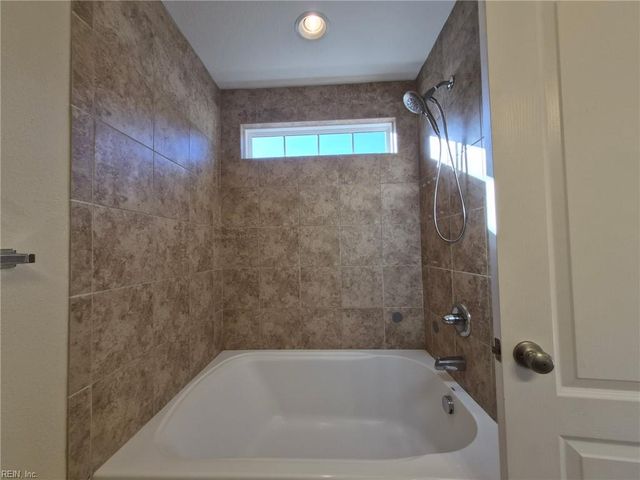 279 Tigerlilly Dr Unit 147, Portsmouth, VA 23701