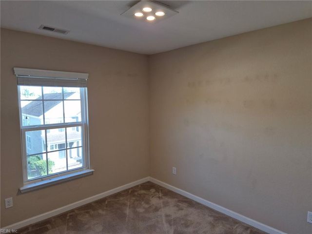 279 Tigerlilly Dr Unit 147, Portsmouth, VA 23701