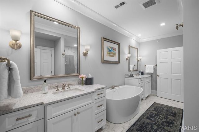 134 Gay Avenue, Clayton, MO 63105