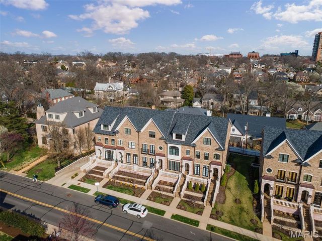 134 Gay Avenue, Clayton, MO 63105