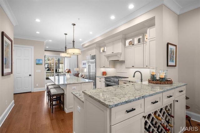 134 Gay Avenue, Clayton, MO 63105
