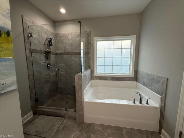 2901 Fernley Court, High Point, NC 27262