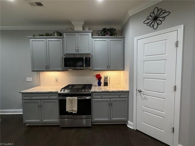 2901 Fernley Court, High Point, NC 27262