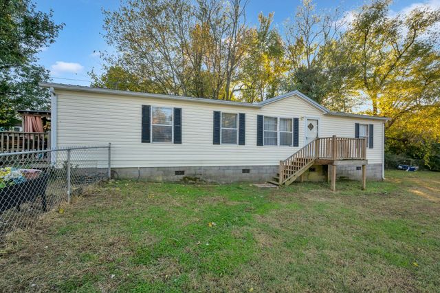 944 Deason Rd, Dickson, TN 37055