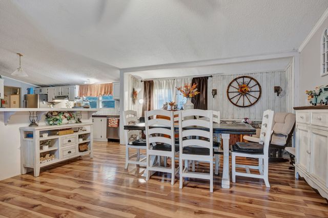 944 Deason Rd, Dickson, TN 37055