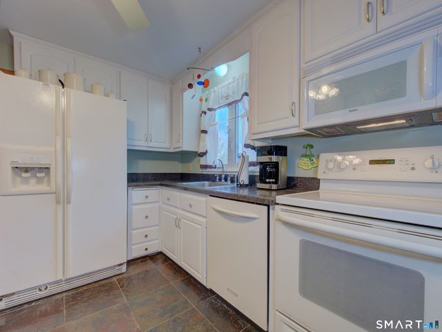 41 Sawka Drive, East Hartford, CT 06118