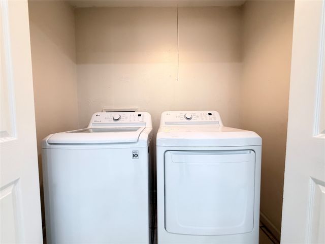 407 Ivy Way, Garland, TX 75043