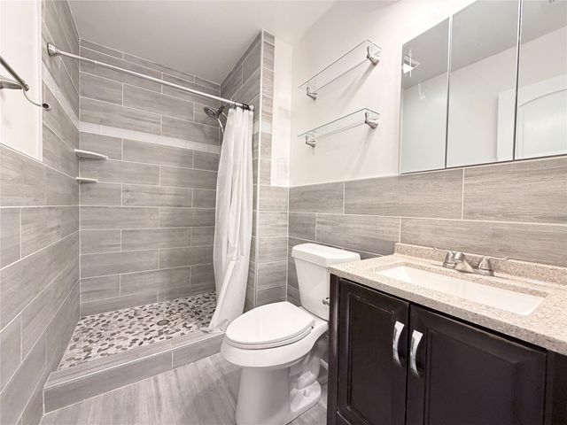 407 Ivy Way, Garland, TX 75043