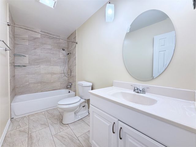 407 Ivy Way, Garland, TX 75043
