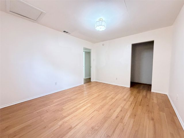 407 Ivy Way, Garland, TX 75043