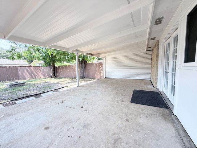407 Ivy Way, Garland, TX 75043