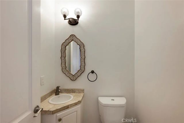 5027 Colfax Avenue 1, Valley Village, CA 91601