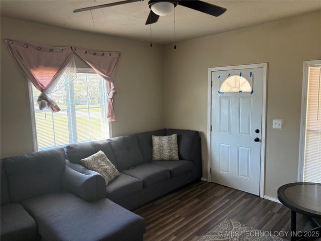 1116 E Randolph Street, Okmulgee, OK 74447