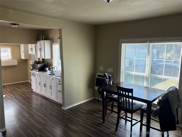 1116 E Randolph Street, Okmulgee, OK 74447