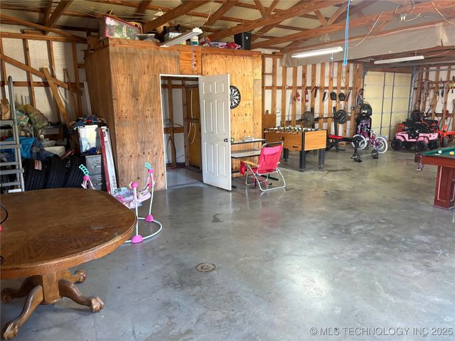 1116 E Randolph Street, Okmulgee, OK 74447