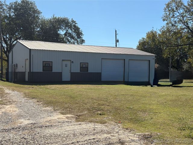 1116 E Randolph Street, Okmulgee, OK 74447
