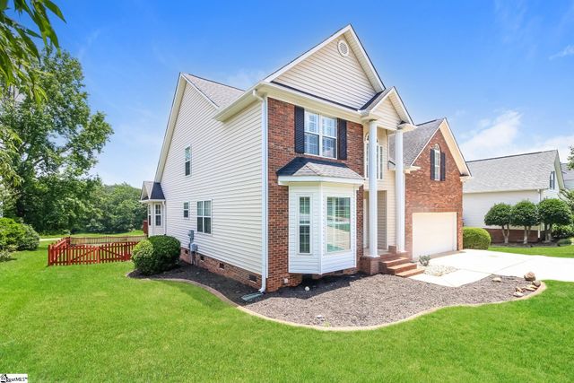 104 Sandtrap Court, Greenville, SC 29609