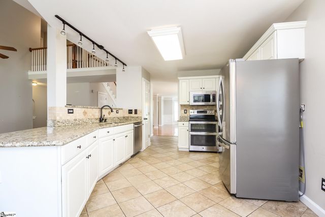 104 Sandtrap Court, Greenville, SC 29609