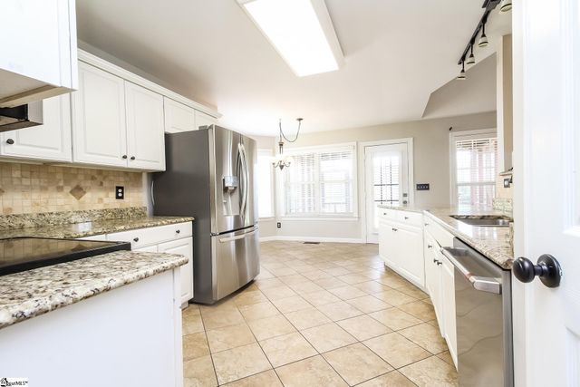 104 Sandtrap Court, Greenville, SC 29609