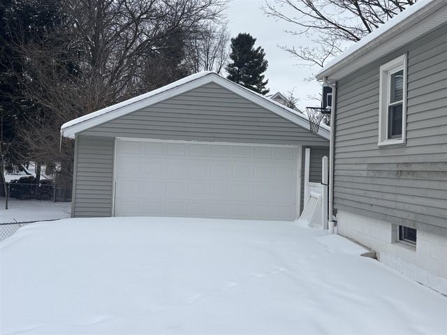 400 Colfax Street, Jackson, MI 49203