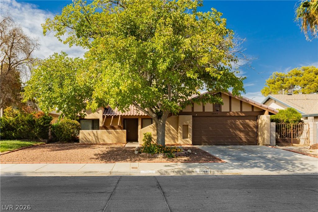 6592 Peachtree Lane, Las Vegas, NV 89103 — exterior