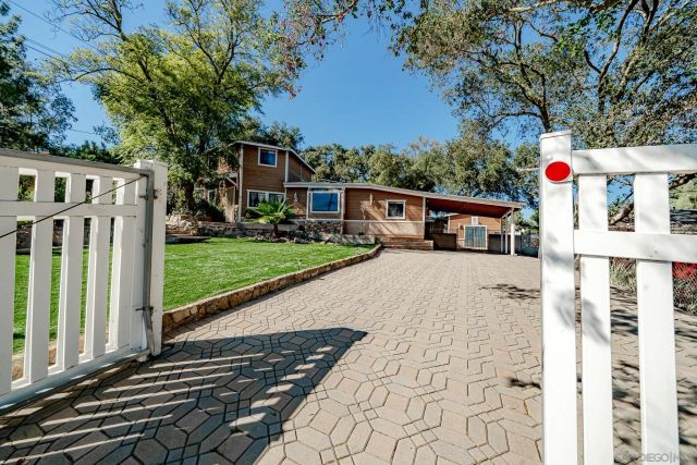 124 South Ln, El Cajón, CA 92021