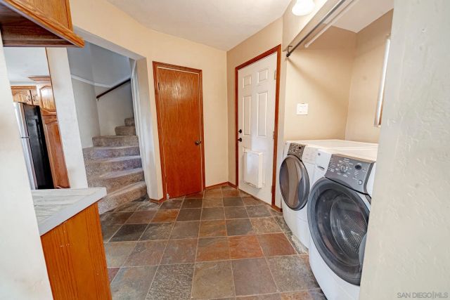 124 South Ln, El Cajón, CA 92021