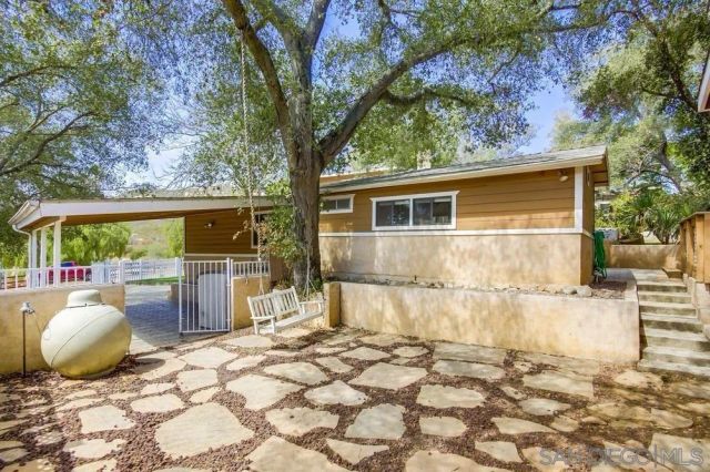 124 South Ln, El Cajón, CA 92021