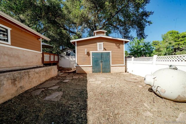 124 South Ln, El Cajón, CA 92021