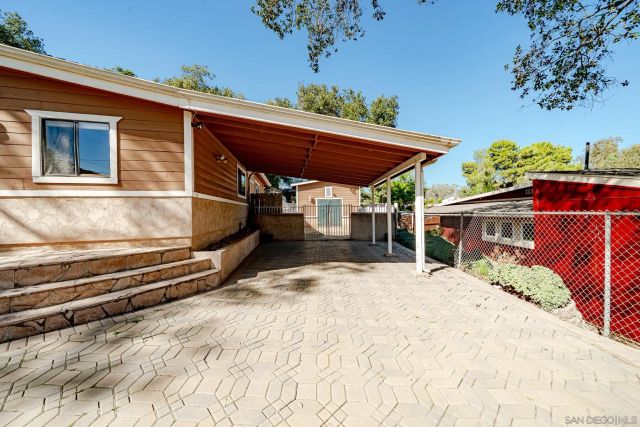 124 South Ln, El Cajón, CA 92021