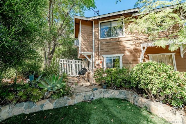 124 South Ln, El Cajón, CA 92021