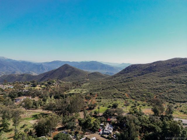 124 South Ln, El Cajón, CA 92021