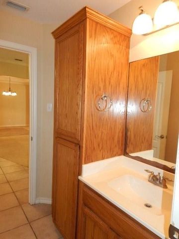 6806 Windy Creek Dr, Corpus Christi, TX 78414