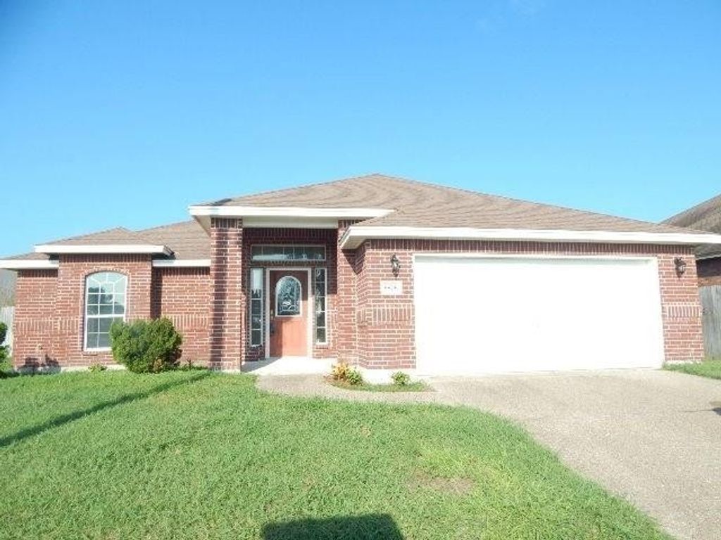 6806 Windy Creek Dr, Corpus Christi, TX 78414