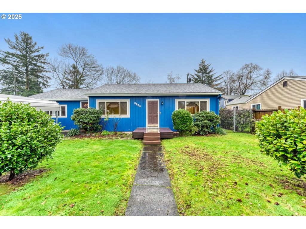 8426 Ne WYGANT St, Portland, OR 97220