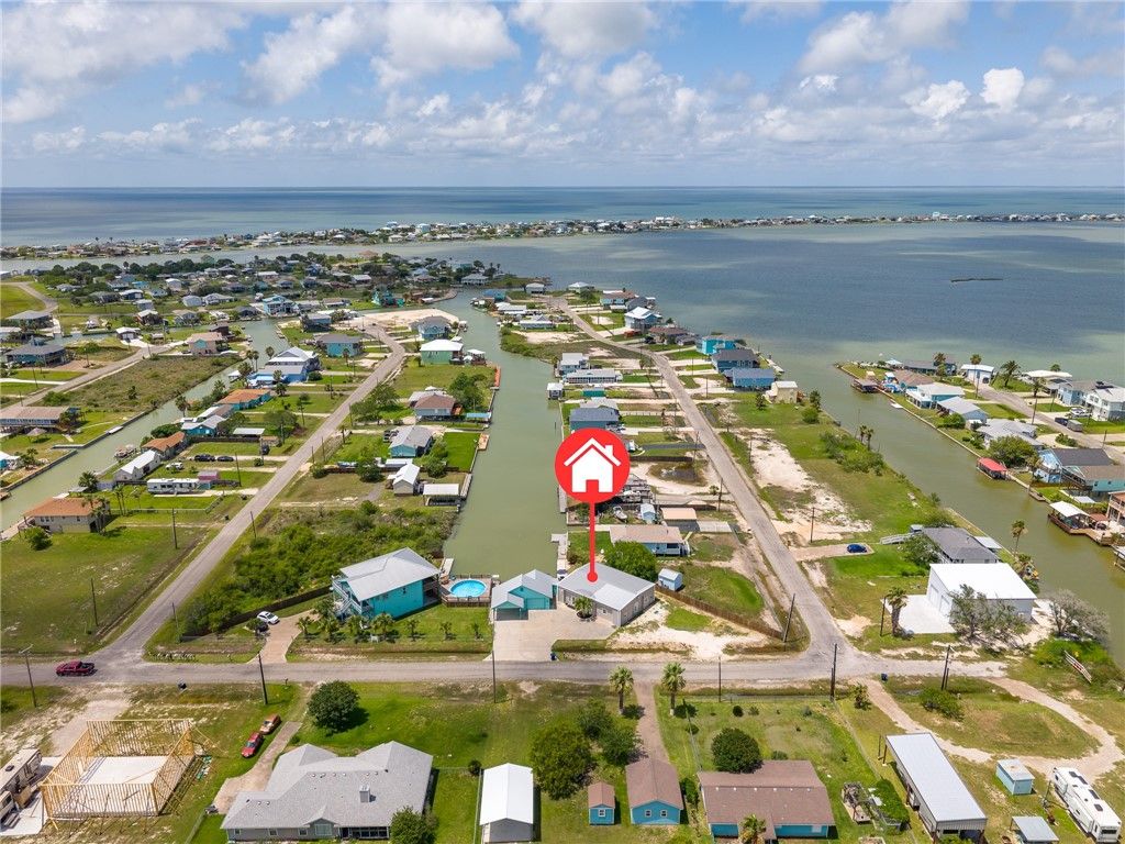 220 W Sagebrush St, Rockport, TX 78382 — photo 5
