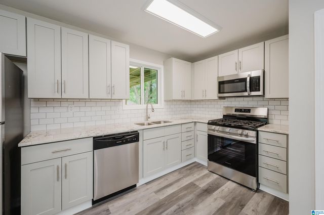 2105 MERRY DRIVE NE, Birmingham, AL 35215